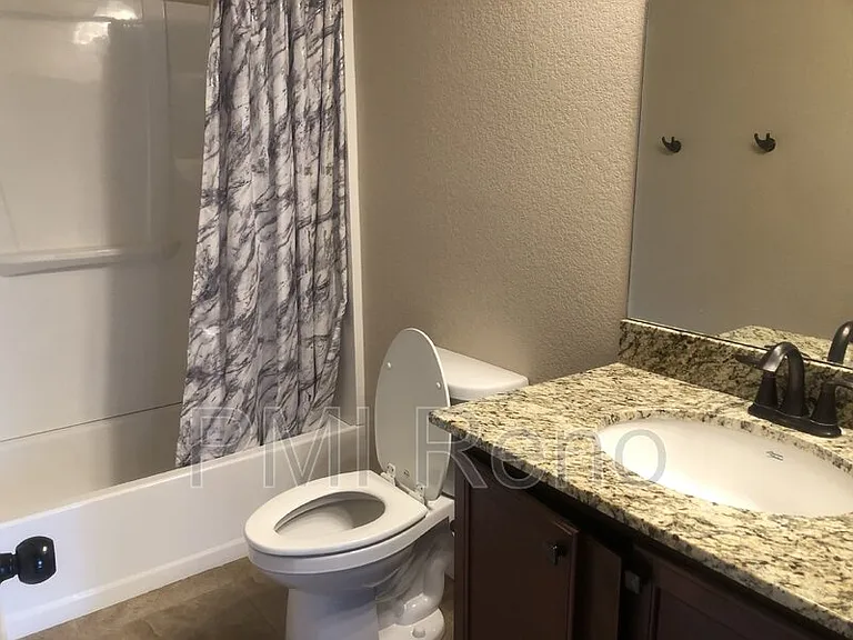 9334 Pond St — Photo 12
