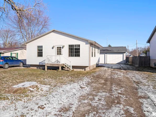 1705 114th Ave, Milan, IL 61264