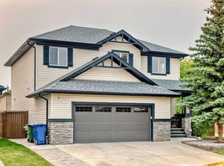 102 W Creek Mews, Chestermere, AB T1X1S1