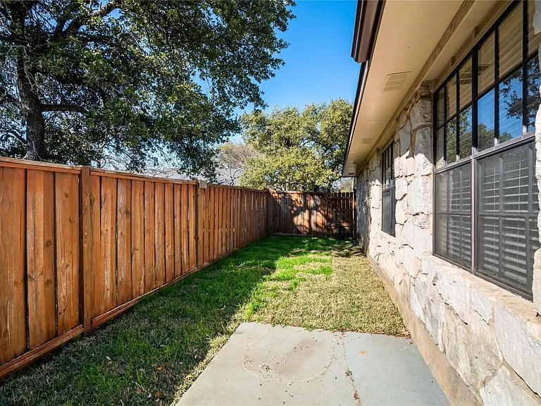 3800 Foust Trl #B — Photo 15