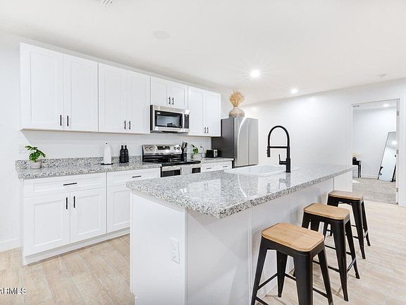 5th image of 341 S Mountain Rd #1