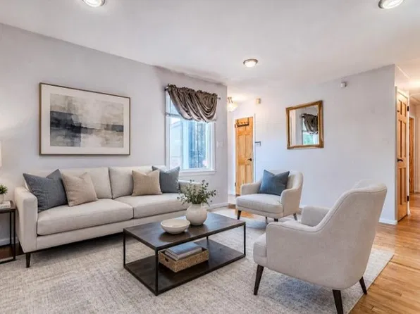 160-11 24th Ave, Flushing, NY 11357