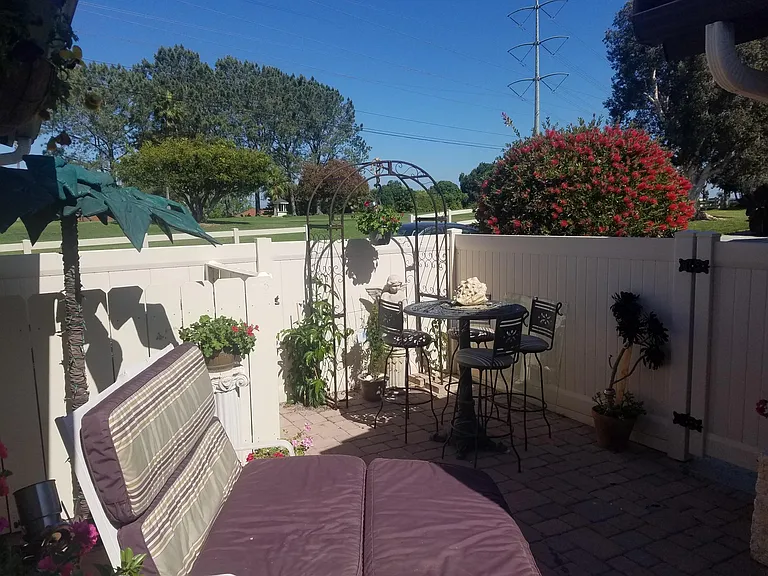 308 Volney Ln — Photo 13