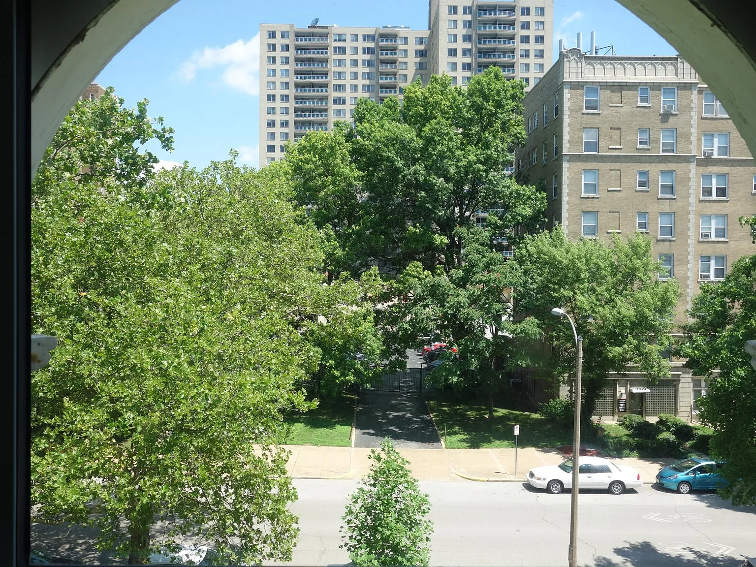 2 bed, 1500 sqft, $1,950 — Photo 3