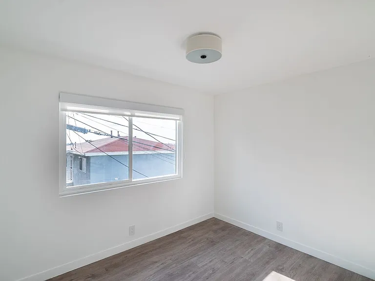 3168 Wabash Ave — Photo 16