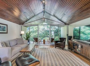 2711 Hood St #C, Dallas, TX 75219