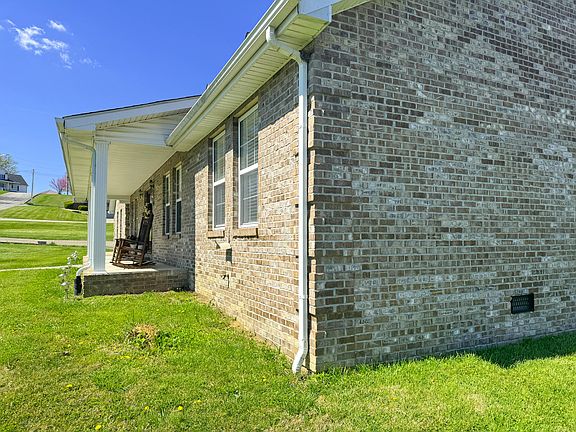 4th image of 309 Park Ln