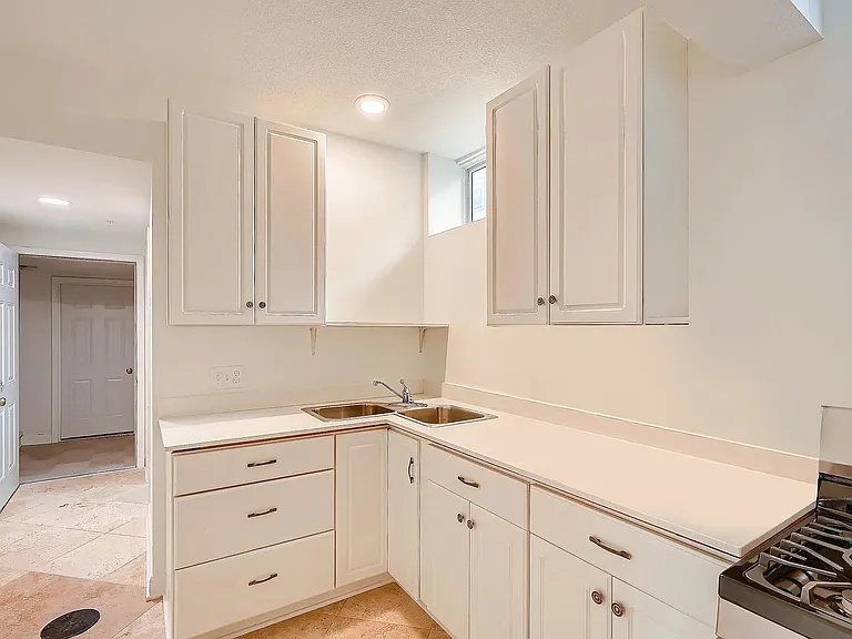 3540 Pleasant Ave #A — Photo 4