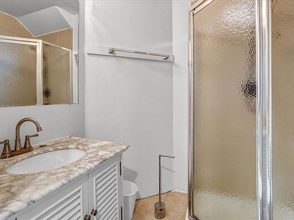 2nd image of 723 Pismo Ct #2