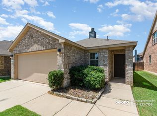 8813 Deadwood Ln, Aubrey, TX 76227