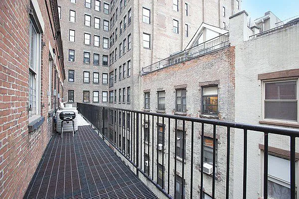 Rented by Nest Seekers International | media 18