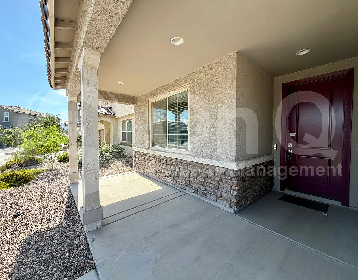4 bed, 2.5 bath, 2745 sqft, $2,549 — Photo 4
