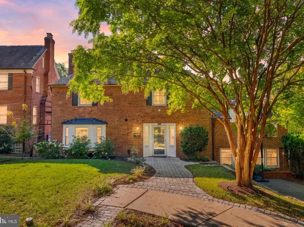 1636 Kalmia Rd NW, Washington, DC 20012