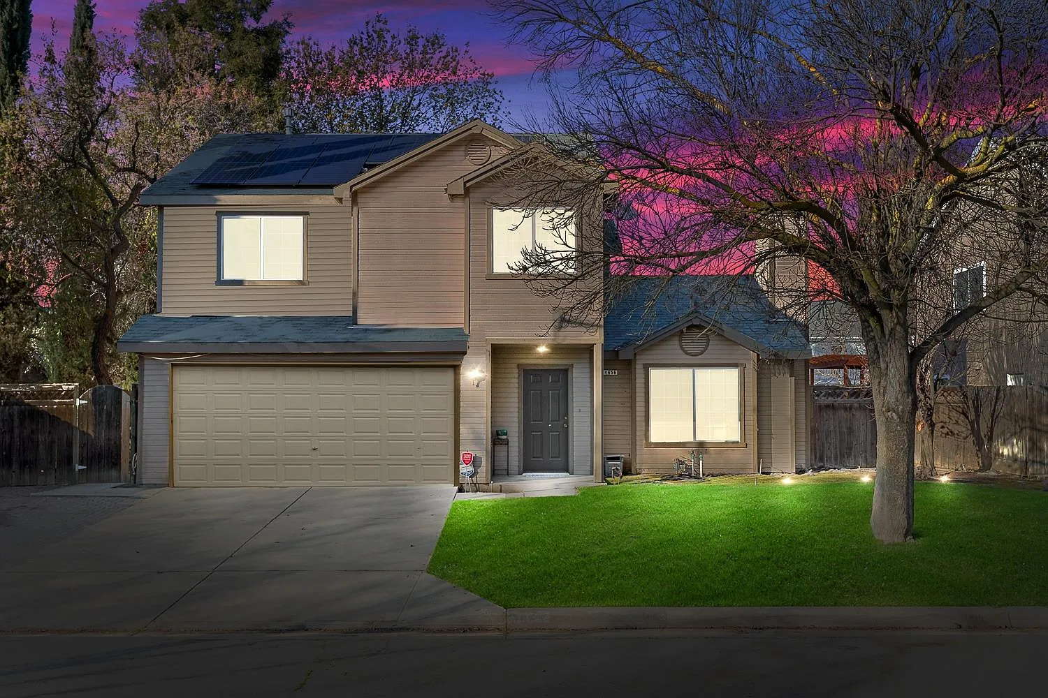 4656 W Saginaw Way photo 1