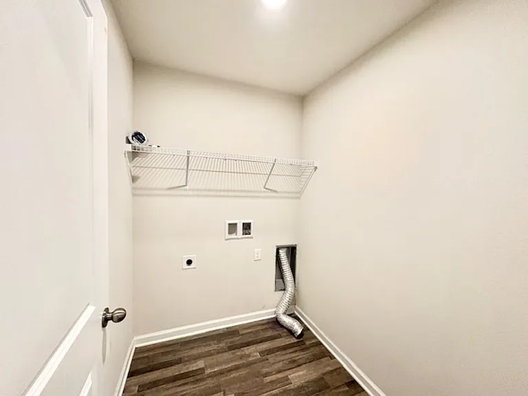 462 Whispering Creek Ave — Photo 15