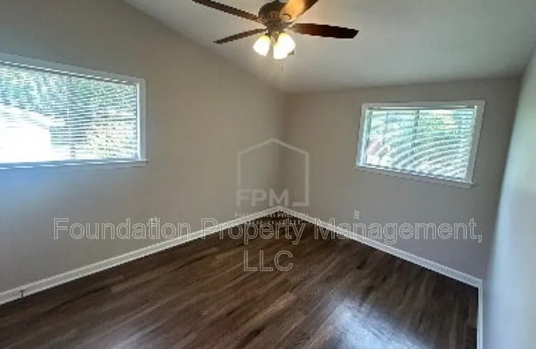 2237 Gayle Ave — Photo 10