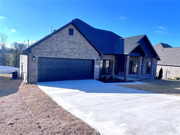 736 Power Horn Cir, Van Buren, AR 72956