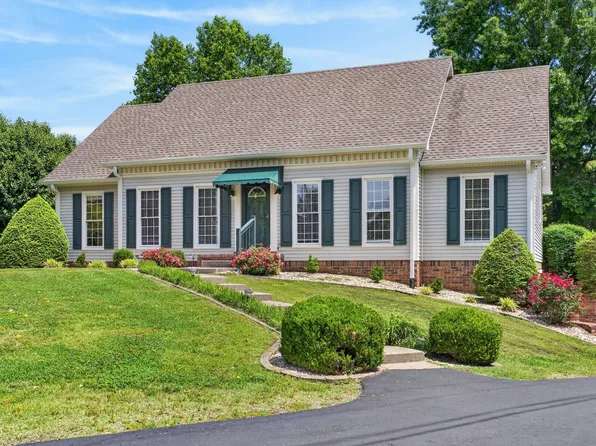 867 Countrywood Dr, Adams, TN 37010