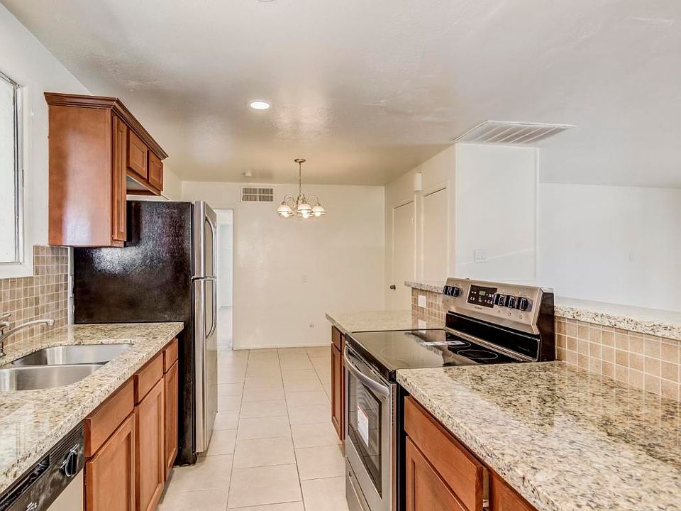 1st image of 4142 N 47th Dr