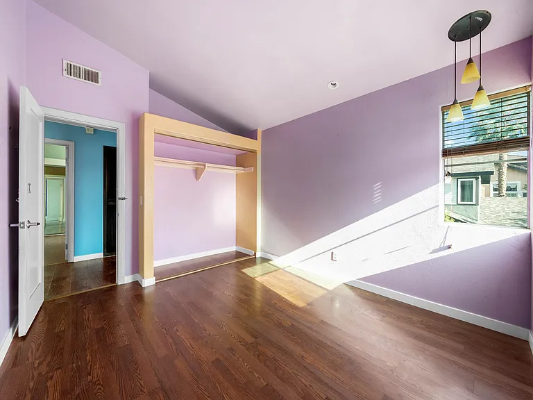 5057 Keeney St — Photo 11