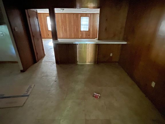 4th image of 4232 Bacon St