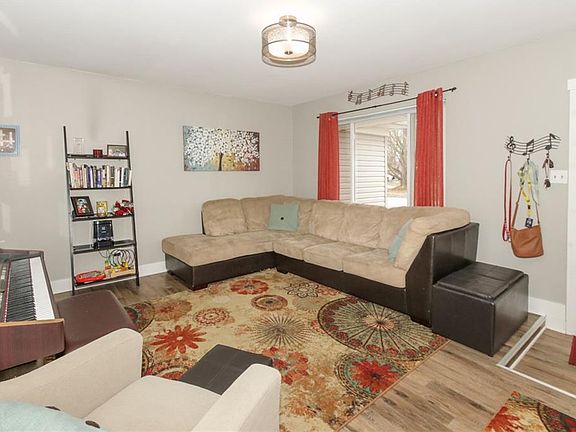 5th image of 11325 Wolf Ln