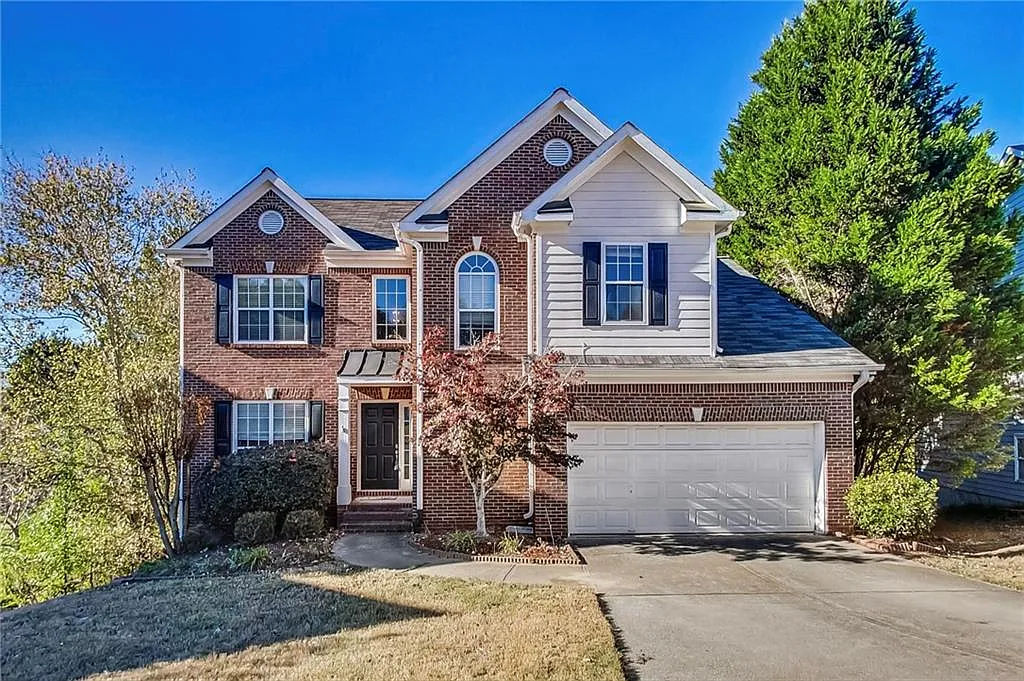 4 bed, 2.5 bath, 2530 sqft, $3,200 — Photo 1