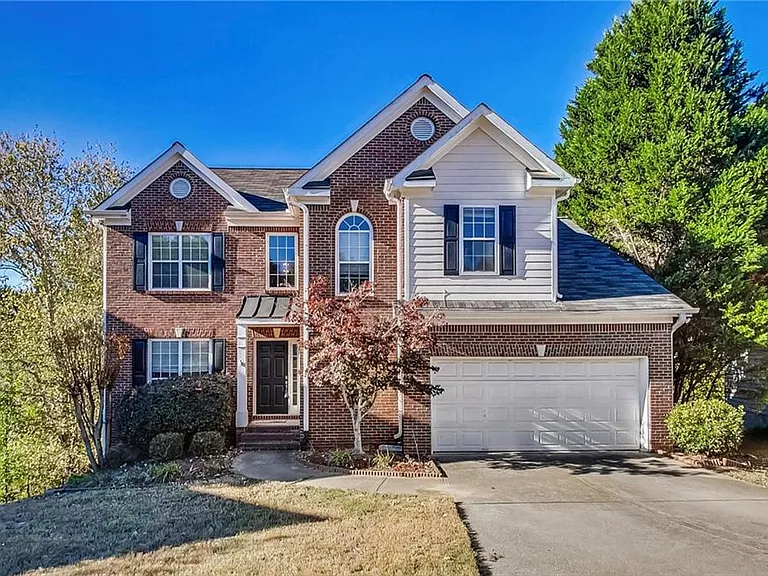 326 Canterbury Place Dr — Photo 1