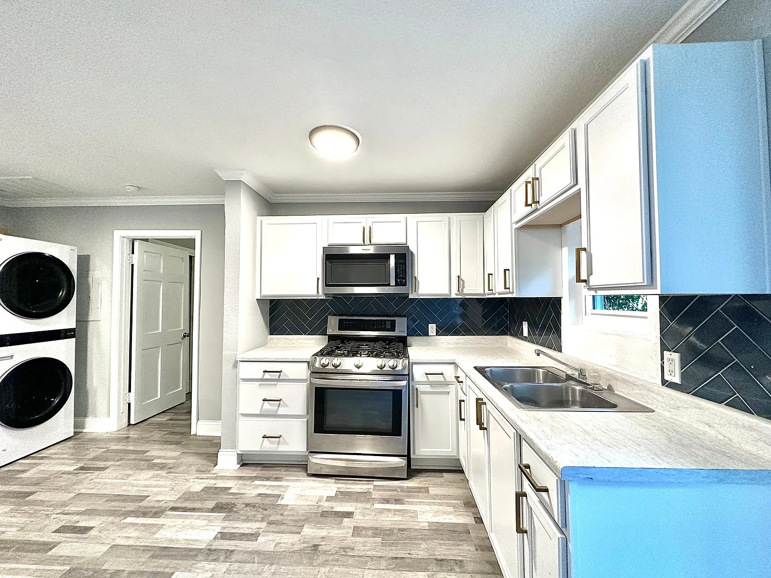 1 bed, 610 sqft, $1,375 — Photo 3