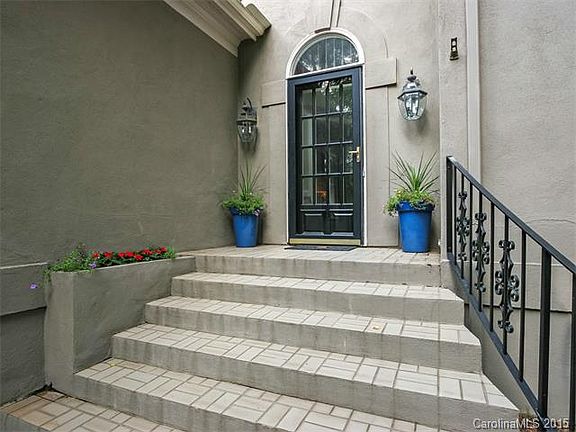 3rd image of 16527 Riverpointe Dr #6