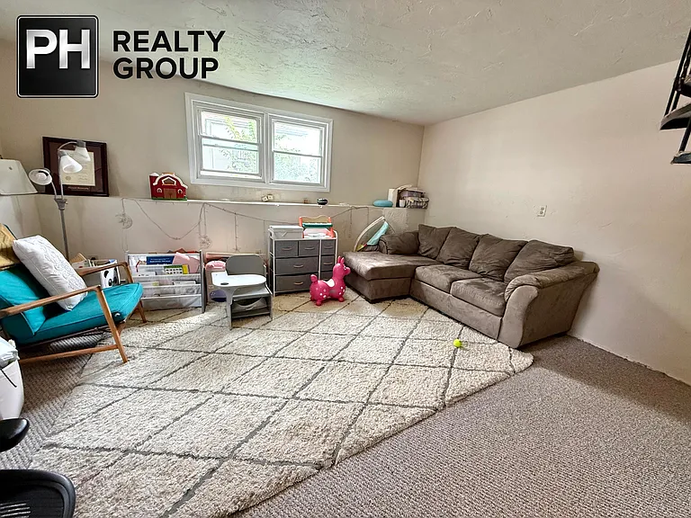 43 Edenfield Ave — Photo 27