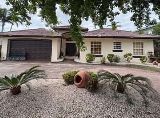 15816 SW 103rd Ln, Miami, FL 33196