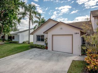 194 Par Dr, Royal Palm Beach, FL 33411