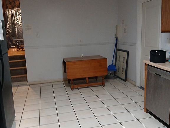 4th image of 5836 Glenn Hollow Ln