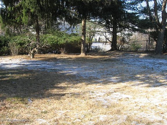 5th image of 664 Vine Street