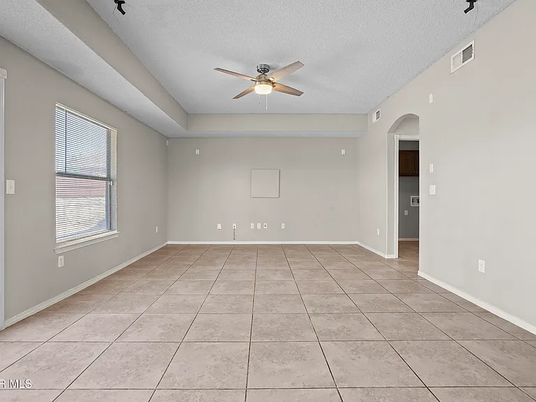 3261 Garden Point Dr — Photo 14