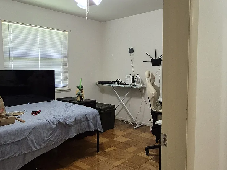 396 Andrew Dr — Photo 28