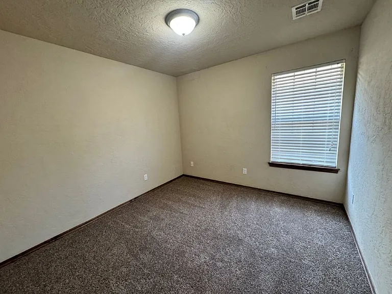 15012 Kyle Dr #A — Photo 14