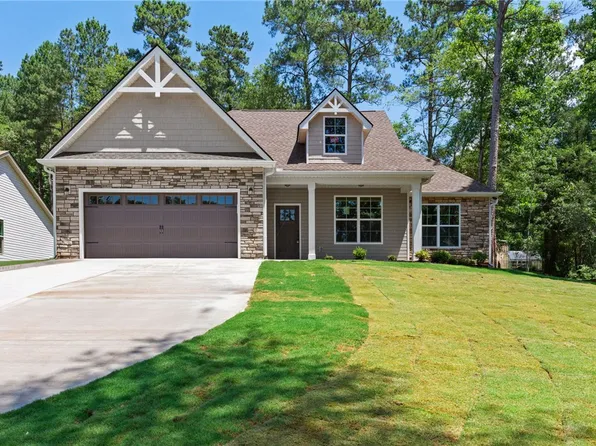 129 Portman Dr, Townville, SC 29689