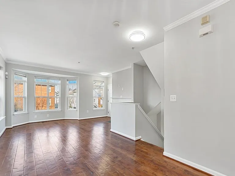 5529 Lanier Ave #359 — Photo 19