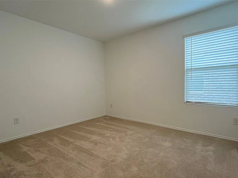 1130 Arborwood Dr — Photo 7