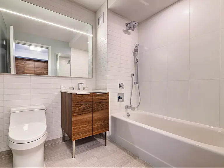171 Suffolk St #2D — Photo 4