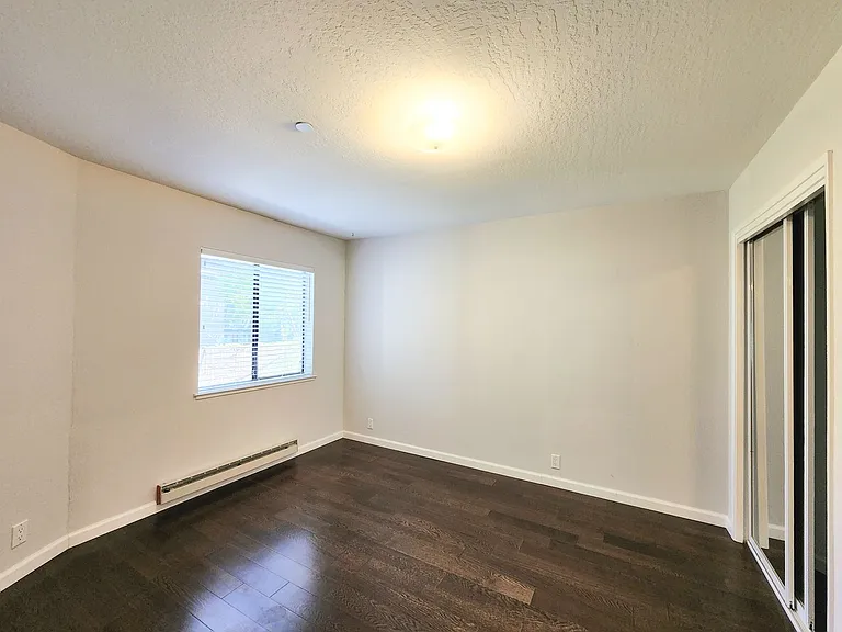 320 Peninsula Ave #213 — Photo 19