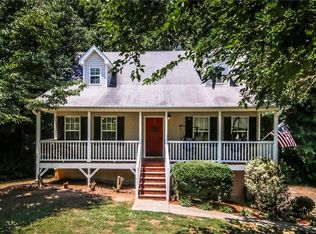 553 Willow Creek Dr, Temple, GA 30179