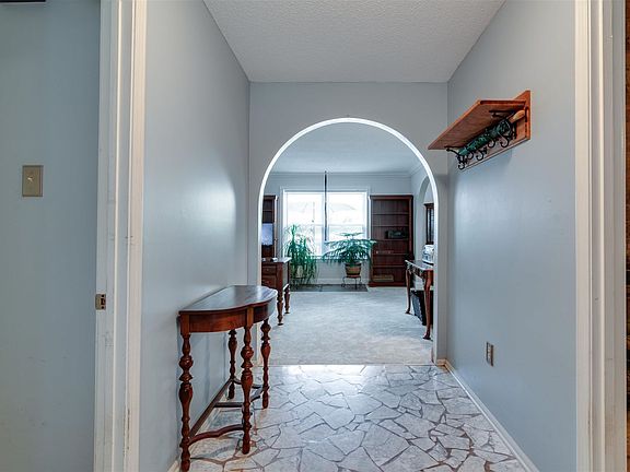 3rd image of 2759 Welchlawn Cv