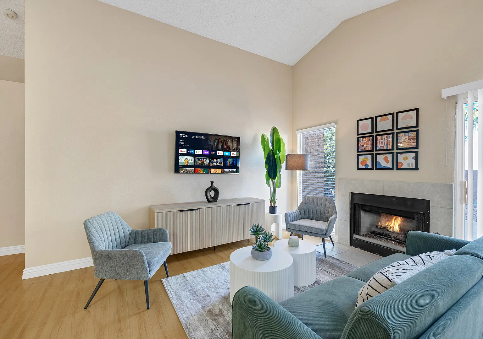 3 bed, 1268 sqft, $3,500 — Photo 3