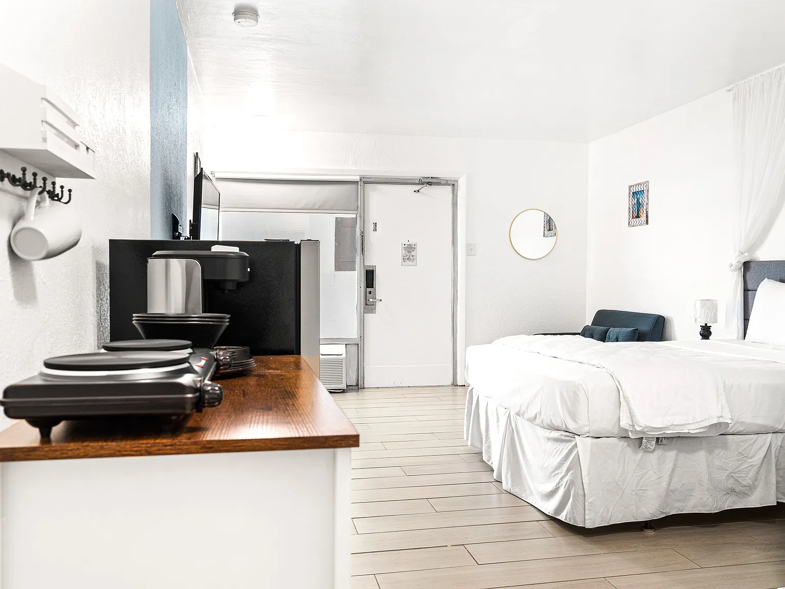 Studio, 400 sqft, $1,250 — Photo 4