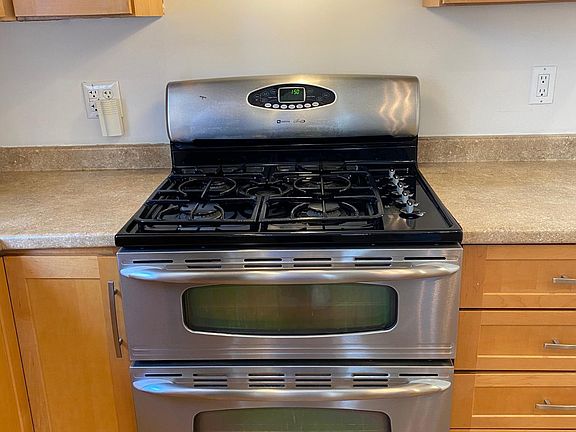 cook at 2 different settings at the same time...