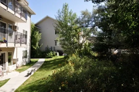 640 Lake Elmo Dr #1 — Photo 10