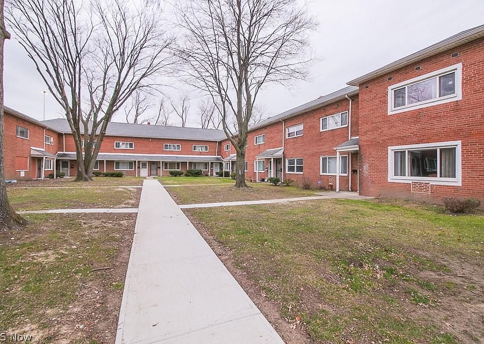 1st image of 23673 Banbury Cir APT 2